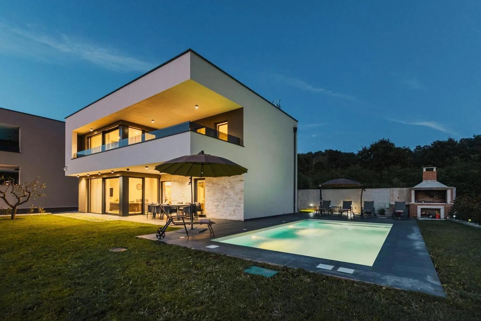 Beautiful Villa Angelina With Private Pool And Sauna Kaštelir